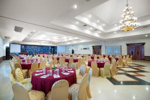 Gallery image of Royal Orchids Garden Hotel & Condominium in Batu