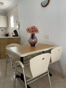 Kuchnia lub aneks kuchenny w obiekcie Apartamentos Torres Cardona (Playa)