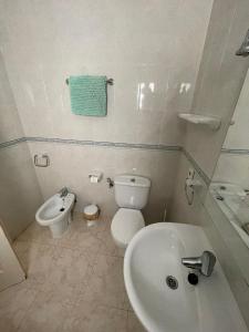 Łazienka w obiekcie Apartamentos Torres Cardona (Playa)