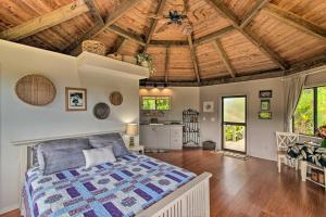 Gallery image of Hilo Couples Retreat about 6 Miles to Honolii Beach! in Hilo