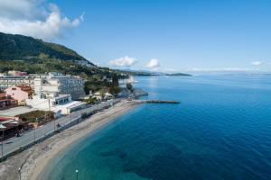 Vue panoramique sur l'établissement Bella Studios