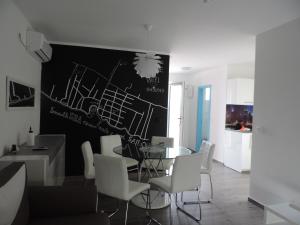 TV a/nebo společenská místnost v ubytování PALMandre (Pag Apartment Luxurious)