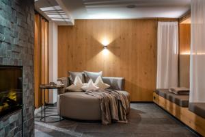 Llit o llits en una habitació de Hotel Auenhof
