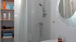 A bathroom at Finca Patio Canario