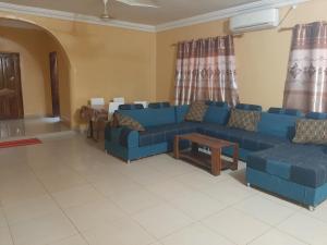 Gallery image of Villa Chambre B climatisée douche Cuisine salon in Bamako