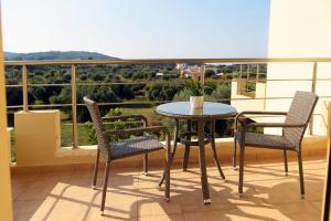 A balcony or terrace at Stelia Luxury apartments