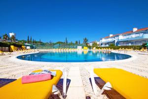 Bazén v ubytovaní Apartment Oasis Park by Algarve Vacation alebo v jeho blízkosti