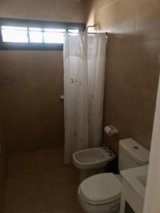 Ванная комната в Departamento bien Ubicado