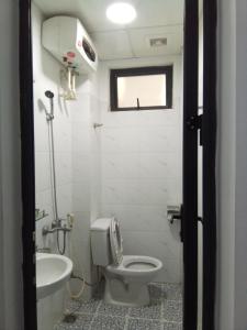 Ein Badezimmer in der Unterkunft NTD apartment