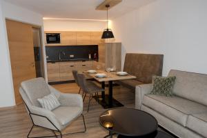 Posedenie v ubytovaní Hotel Goldener Adler