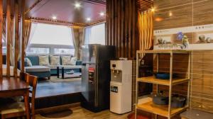 Posezení v ubytování Nhật Nguyên Hotel
