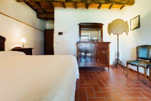 Istumisnurk majutusasutuses Elegant Villa in Santa Fiora with Private Pool