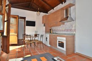 Una cocina o cocineta en Loft Dar al- Horra , Terraza, parking & Vistas 15 fotos más