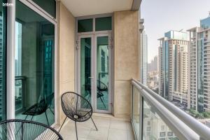 
A balcony or terrace at 1B-BurjRes3-4031 by bnbmehomes
