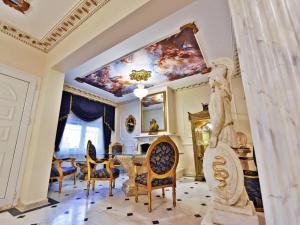 Posedenie v ubytovaní Royal House