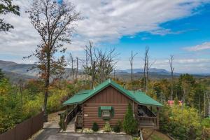 Gallery image of Amazing Views! Hot Tub,Pool Table,Fireplace,Relax! in Gatlinburg