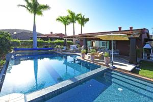 The swimming pool at or close to Salobre Imperial La Canela