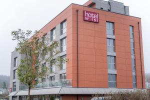 Bangunan di mana terletaknya hotel