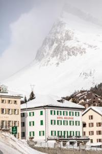 Nespecifikovaný výhled na hory nebo výhled na hory při pohledu z hotelu