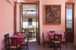ห้องอาหารหรือที่รับประทานอาหารของ Hotel Jolì