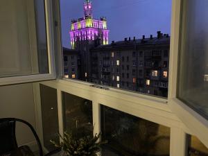 Fotografia z galérie ubytovania Panorama Luxury Apartment in The House with a Spire, a historical building in the city centre v destinácii Charkov
