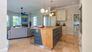 Gallery image of Narnia on Thesen Island in Knysna