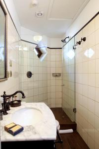 Koupelna v ubytování Hotel Boutique Castillo Rojo