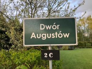 Zdjęcie z galerii obiektu DOM KRASNE„DWÓR AUGUSTÓW” w mieście Krasnopol