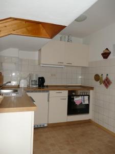 Η κουζίνα ή μικρή κουζίνα στο Haus Huber, Neshia Huber +6 φωτογραφίες