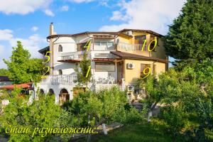 Φωτογραφία από το άλμπουμ του Villa Zelenika σε Sinemorets