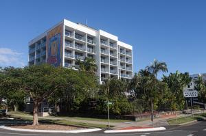 Gallery image of Cairns Plaza Hotel in Cairns