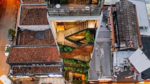 an overhead view of a building with a balcony at The Somos Beats in Medellín