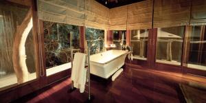 Bilik mandi di Pumba Private Game Reserve