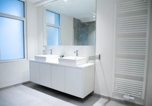 Un baño de Smartflats - Antwerp View 35 fotos más