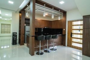 Kuchyň nebo kuchyňský kout v ubytování KoolKost Syariah near Jl Pajajaran Bogor