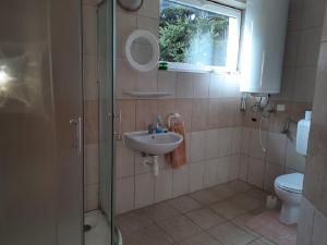 Horgász-Lak vendégház 6527 Nagybaracska, Horgász utca 8 kép - 2