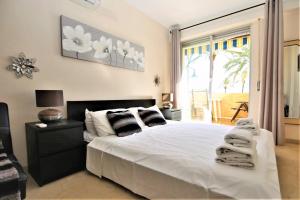 Postel nebo postele na pokoji v ubytování Apartment LONDON + 17 fotografií