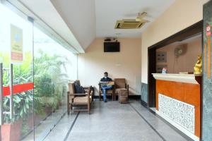 Lobby alebo recepcia v ubytovaní Hotel City Grand Varanasi