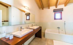 Kúpeľňa v ubytovaní Villa Son Sard