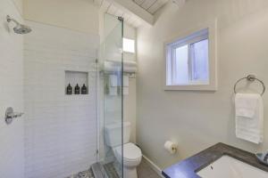 a bathroom with a shower and a toilet and a sink at South Lake Chalet-Boutique Suite-Minutes to Heavenly & Lake Tahoe in South Lake Tahoe