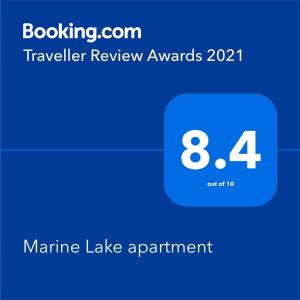 Сертификат, награда, вывеска или другой документ, выставленный в Marine Lake apartment