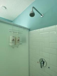 Koupelna v ubytování Angatu Hostel