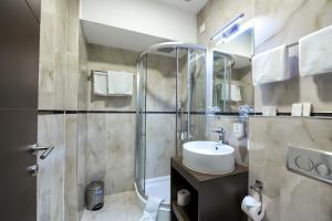 Vannituba majutusasutuses Garnet Hotel & Event Centar