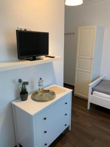 Postel nebo postele na pokoji v ubytování Zum armen Mann