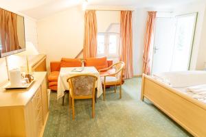 Postel nebo postele na pokoji v ubytování Hotel Der Seehof