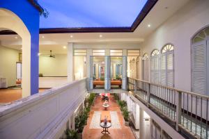 Foto da galeria de The Memory at On On Hotel em Phuket