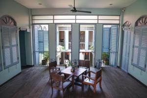 Foto da galeria de The Memory at On On Hotel em Phuket