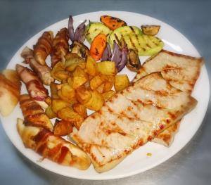 Makanan di atau berdekatan penginapan & sarapan
