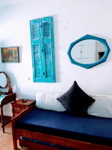 Ένα ή περισσότερα κρεβάτια σε δωμάτιο στο Yacht Front Studio - No 3 +34 φωτογραφίες