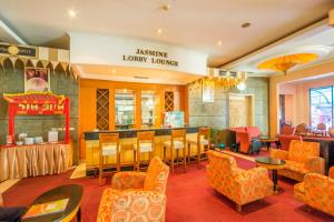Posezení v ubytování Mega Anggrek Hotel Jakarta Slipi